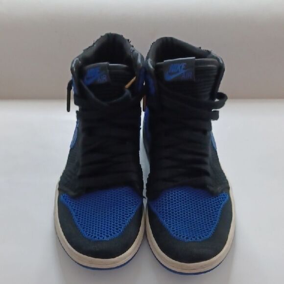 Nike High-Top Sneakers in Black and Blue - Picture 1 of 13
